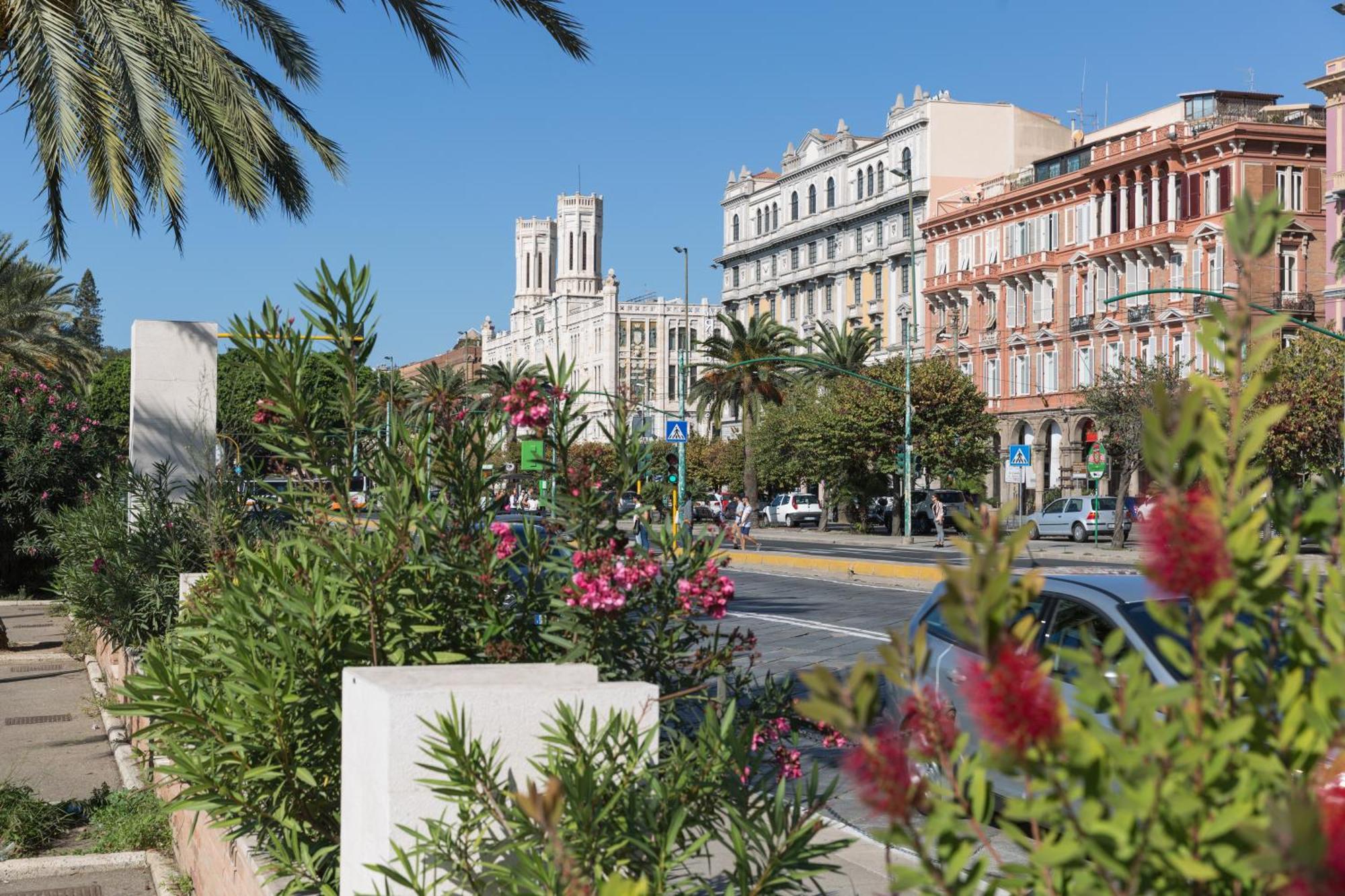 Guest House Sonnino 37 Cagliari Exterior photo